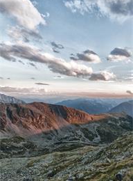 welcome大发系统-追求康健,你我一起生长